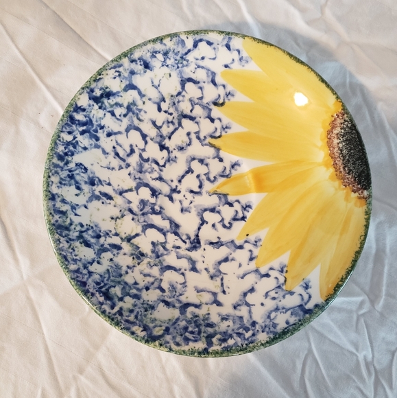 Sunflower Teacup and Plate - Picture 4 of 6